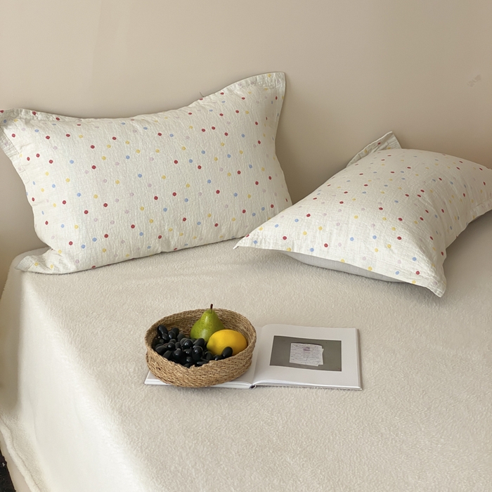 91家纺网 家纺一手货源 找家纺 麻依 2025新款安心棉枕套四层纱布枕套 彩虹点点