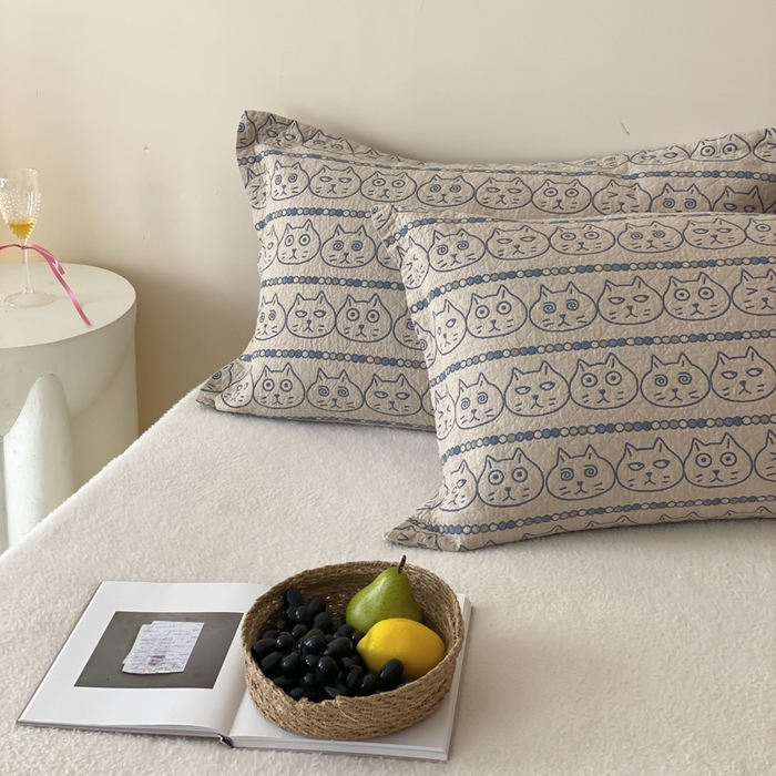 91家纺网 家纺一手货源 找家纺 麻依 2025新款安心棉枕套四层纱布枕套 搞怪猫