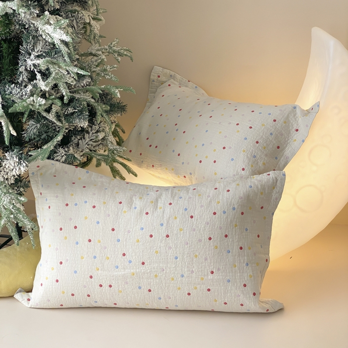 91家纺网 家纺一手货源 找家纺 麻依 2025新款安心棉枕套四层纱布枕套 彩虹点点