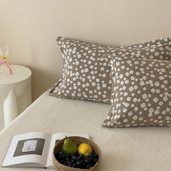 91家纺网 家纺一手货源 找家纺 麻依 2025新款安心棉枕套四层纱布枕套 梅屿-驼