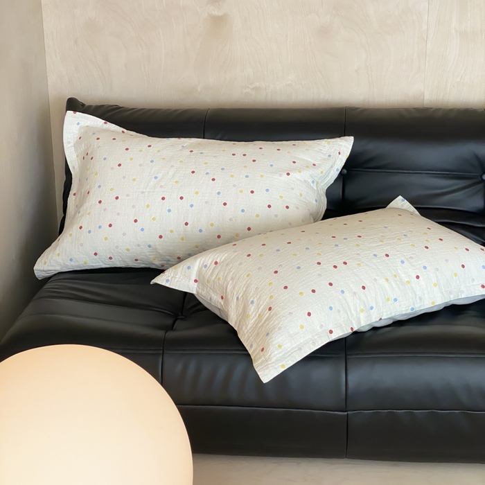 91家纺网 家纺一手货源 找家纺 麻依 2025新款安心棉枕套四层纱布枕套 彩虹点点