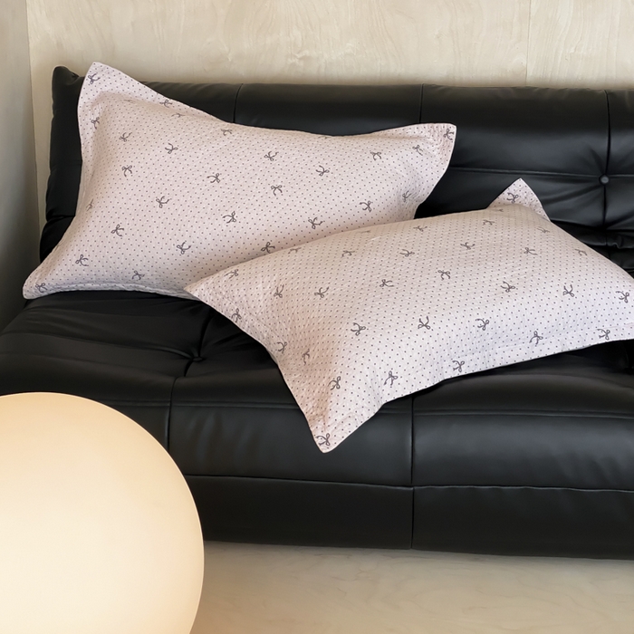 91家纺网 家纺一手货源 找家纺 麻依 2025新款安心棉枕套四层纱布枕套 点点蝴蝶结-粉