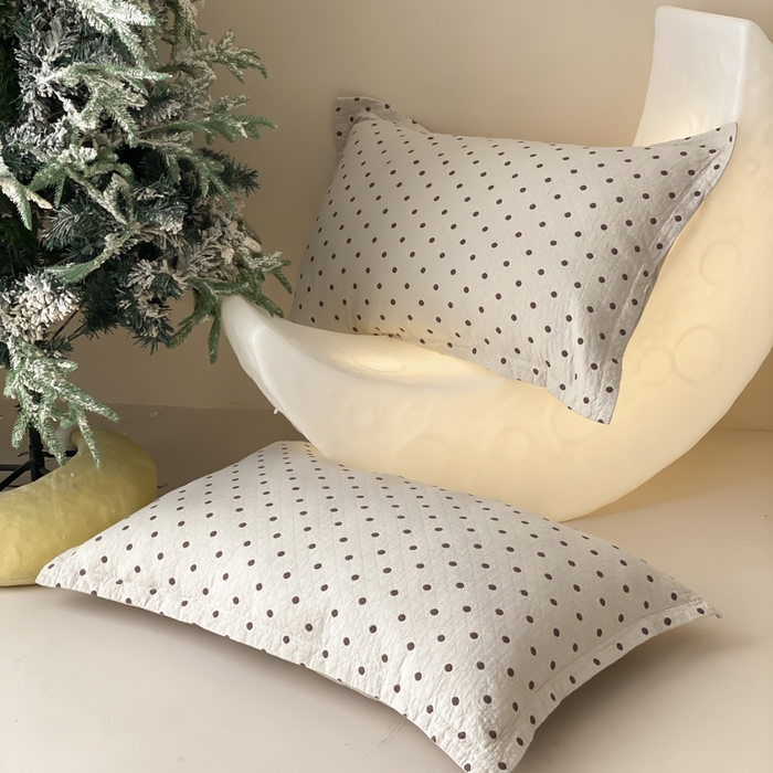 91家纺网 家纺一手货源 找家纺 麻依 2025新款安心棉枕套四层纱布枕套 小波点