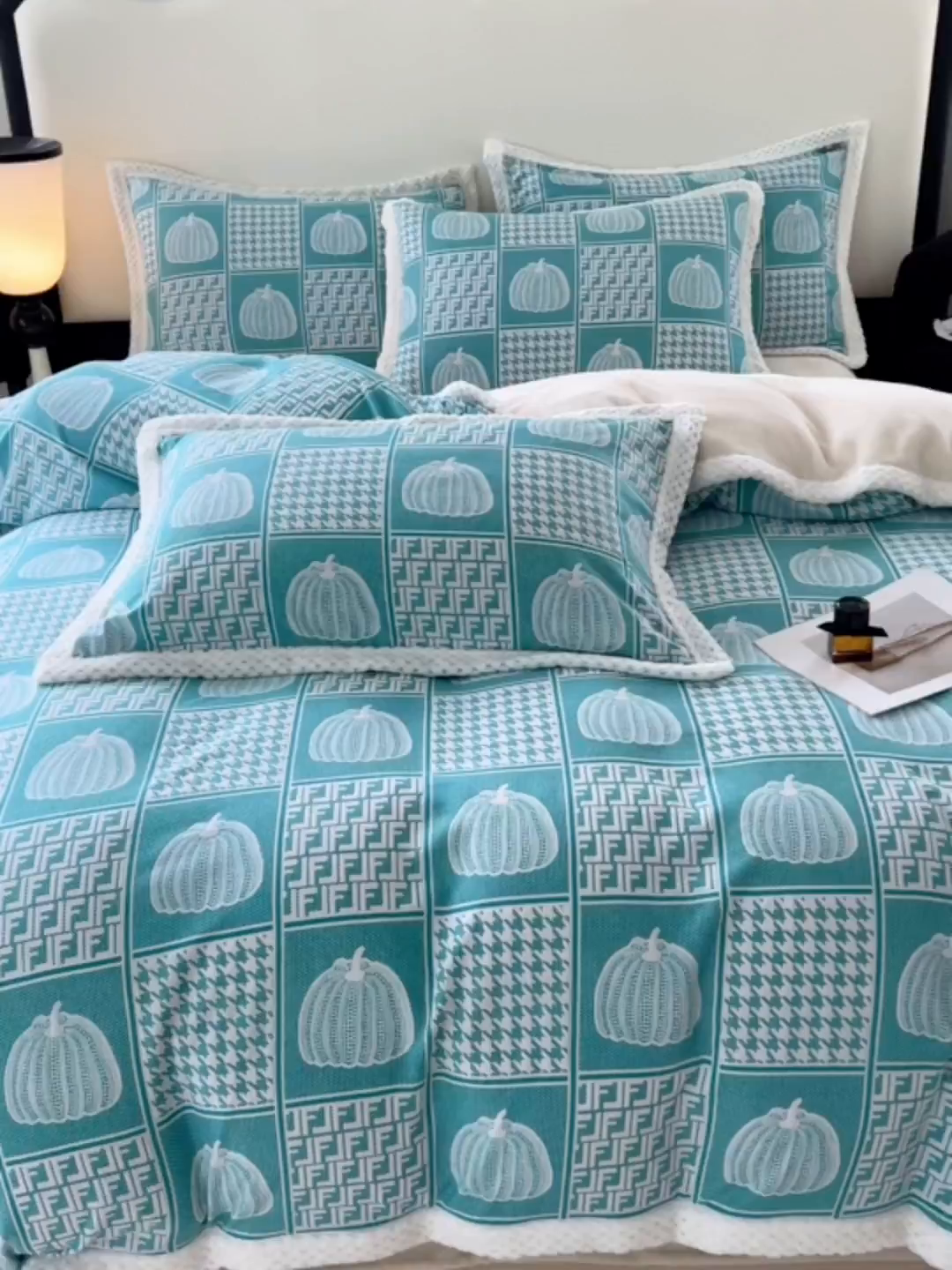 91家纺网 家纺一手货源 找家纺 yyds网供 2025新款棉加绒四件套多功能盖毯被套牛奶绒四件套床单款-南瓜 蓝梦南瓜