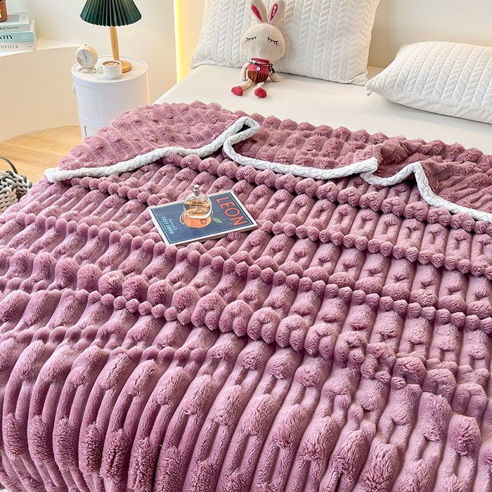 91家纺网 家纺一手货源 找家纺 yyds网供 2025新款超柔仿裘皮兔绒竹节绒毛毯高克重盖毯沙发毯冬季多功能绒毯子 竹节绒-梦幻紫