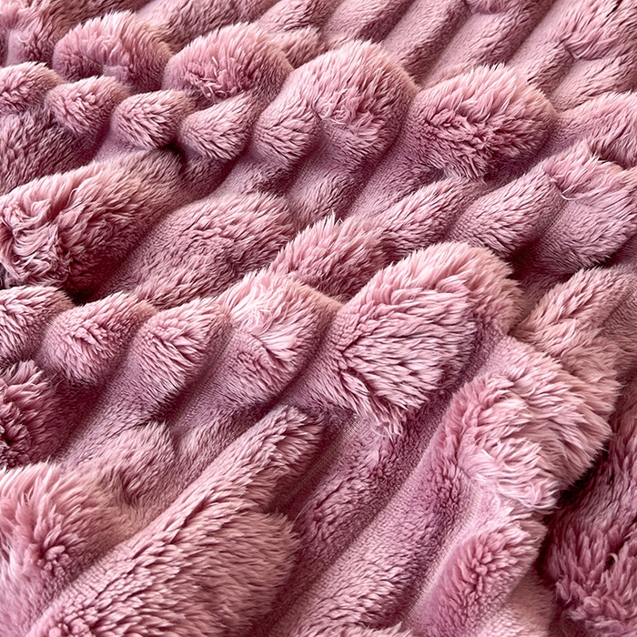 91家纺网 家纺一手货源 找家纺 yyds网供 2025新款超柔仿裘皮兔绒竹节绒毛毯高克重盖毯沙发毯冬季多功能绒毯子 竹节绒-梦幻紫