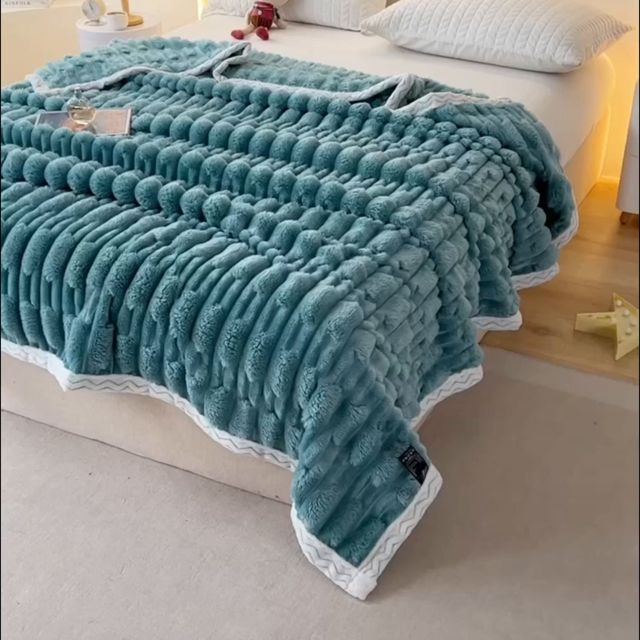 91家纺网 家纺一手货源 找家纺 yyds网供 2025新款超柔仿裘皮兔绒竹节绒毛毯高克重盖毯沙发毯冬季多功能绒毯子 竹节绒-烟青