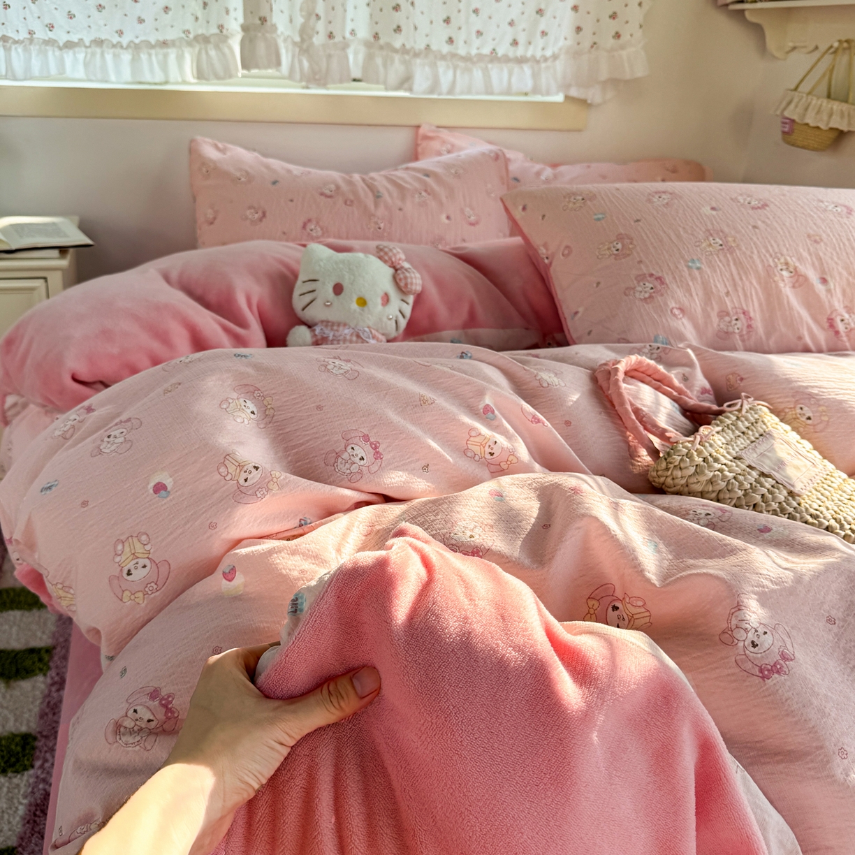 91家纺网 家纺一手货源 找家纺 多品家纺 2025新款云感双层纱高克重牛奶绒四件套 珍妮公主