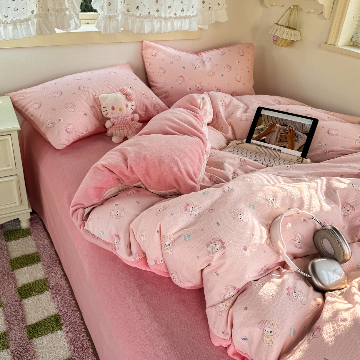 91家纺网 家纺一手货源 找家纺 多品家纺 2025新款云感双层纱高克重牛奶绒四件套 珍妮公主