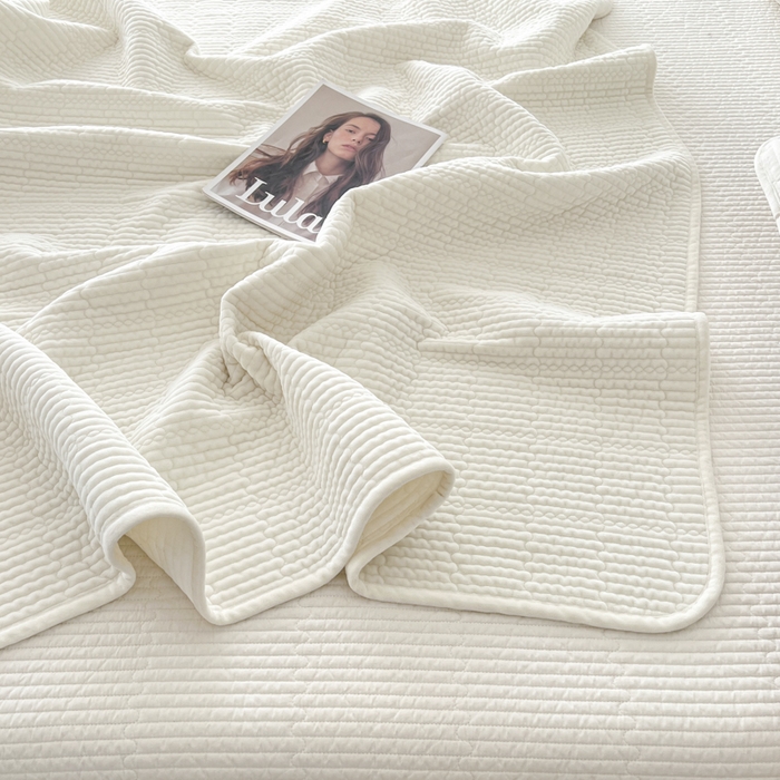 91家纺网 家纺一手货源 找家纺 （总）沐纯家居 2025新款婴儿绒天丝水洗床盖三件套-赫拉