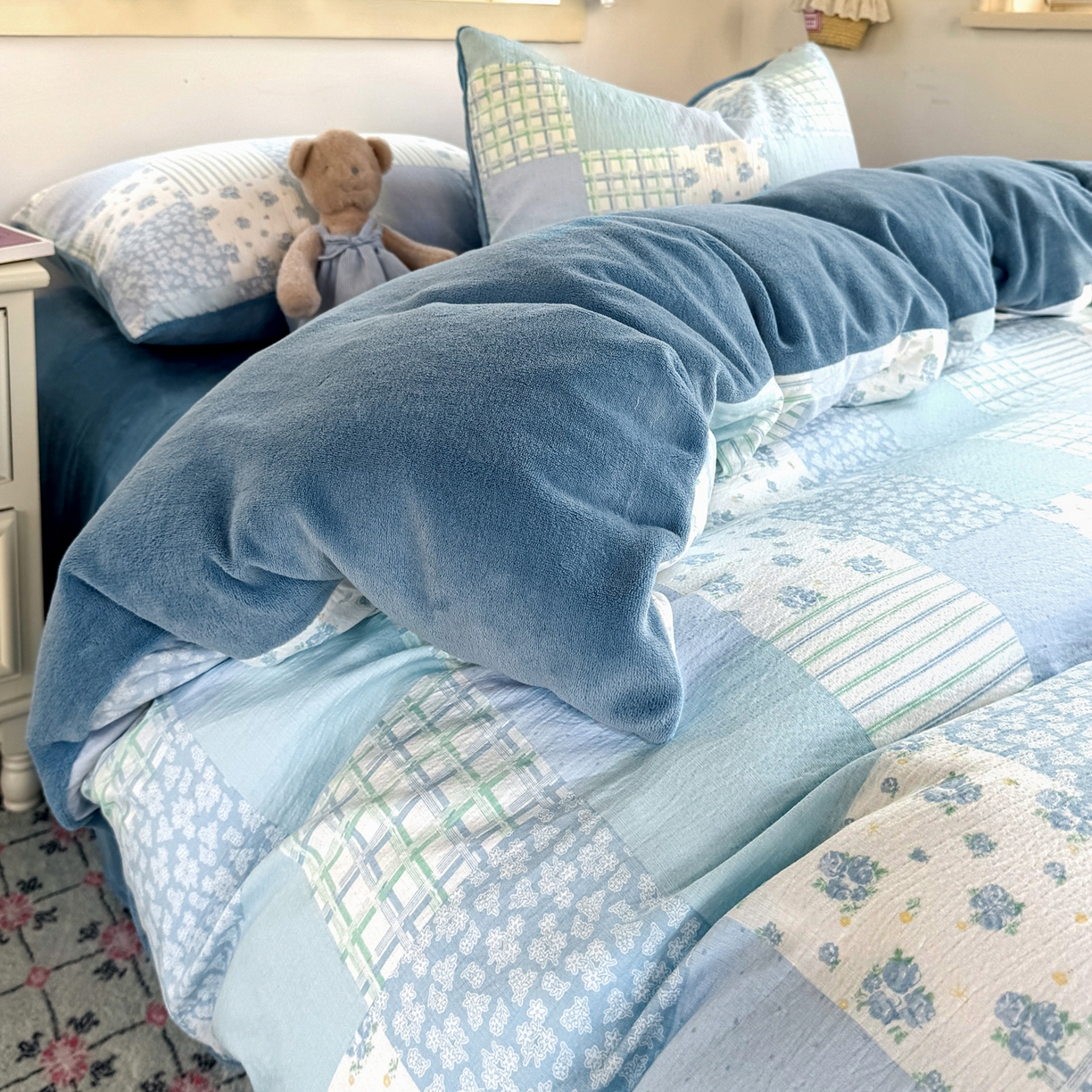 91家纺网 家纺一手货源 找家纺 多品家纺 2025新款云感双层纱高克重牛奶绒单被套 空谷兰香