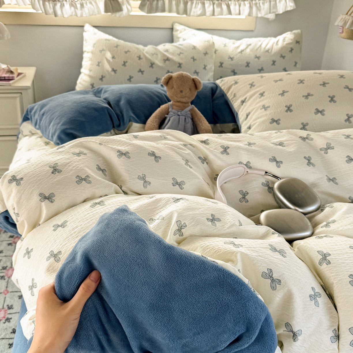 91家纺网 家纺一手货源 找家纺 多品家纺 2025新款云感双层纱高克重牛奶绒单被套 木兰蝶