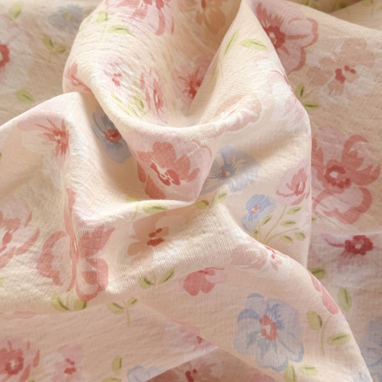 91家纺网 家纺一手货源 找家纺 多品家纺 2025新款云感双层纱高克重牛奶绒单被套 七里花香