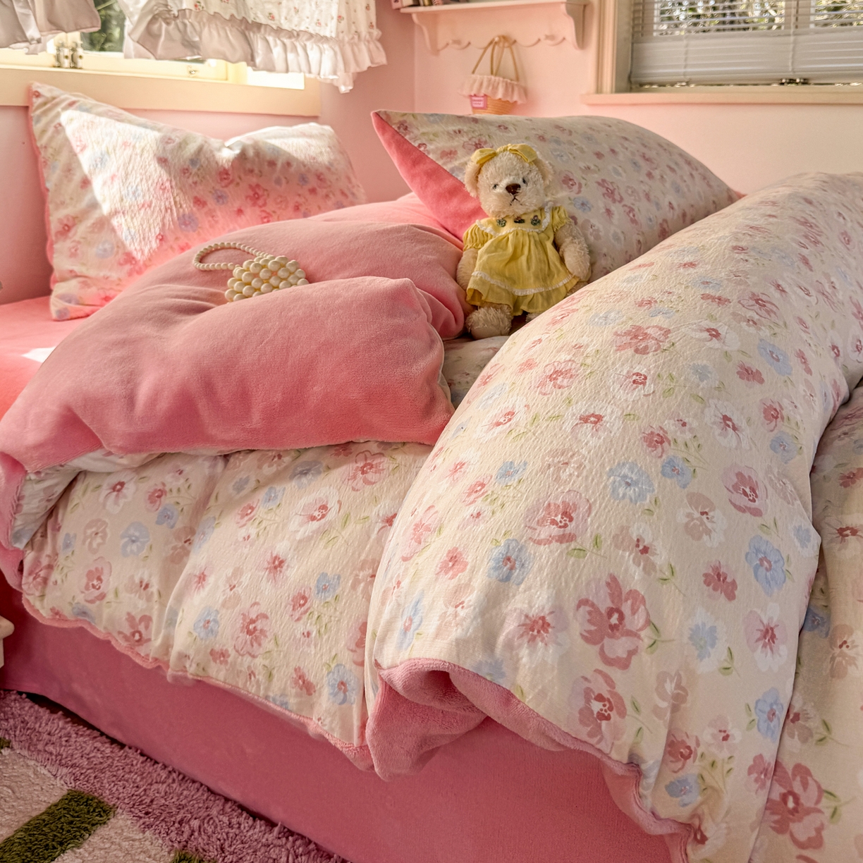 91家纺网 家纺一手货源 找家纺 多品家纺 2025新款云感双层纱高克重牛奶绒单被套 七里花香