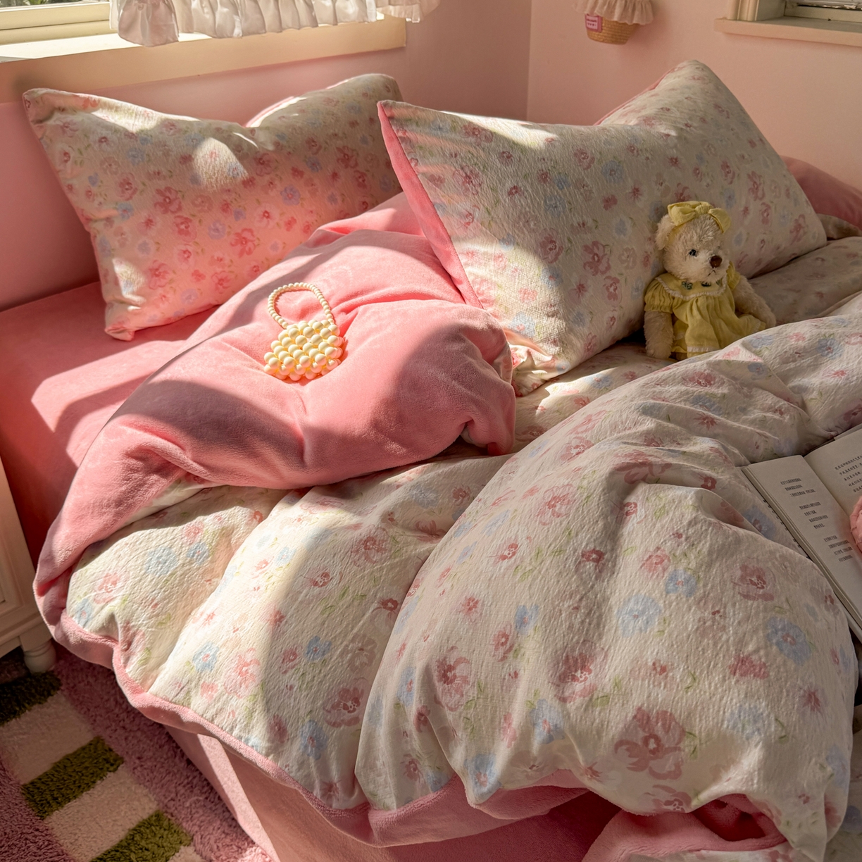 91家纺网 家纺一手货源 找家纺 多品家纺 2025新款云感双层纱高克重牛奶绒单被套 七里花香