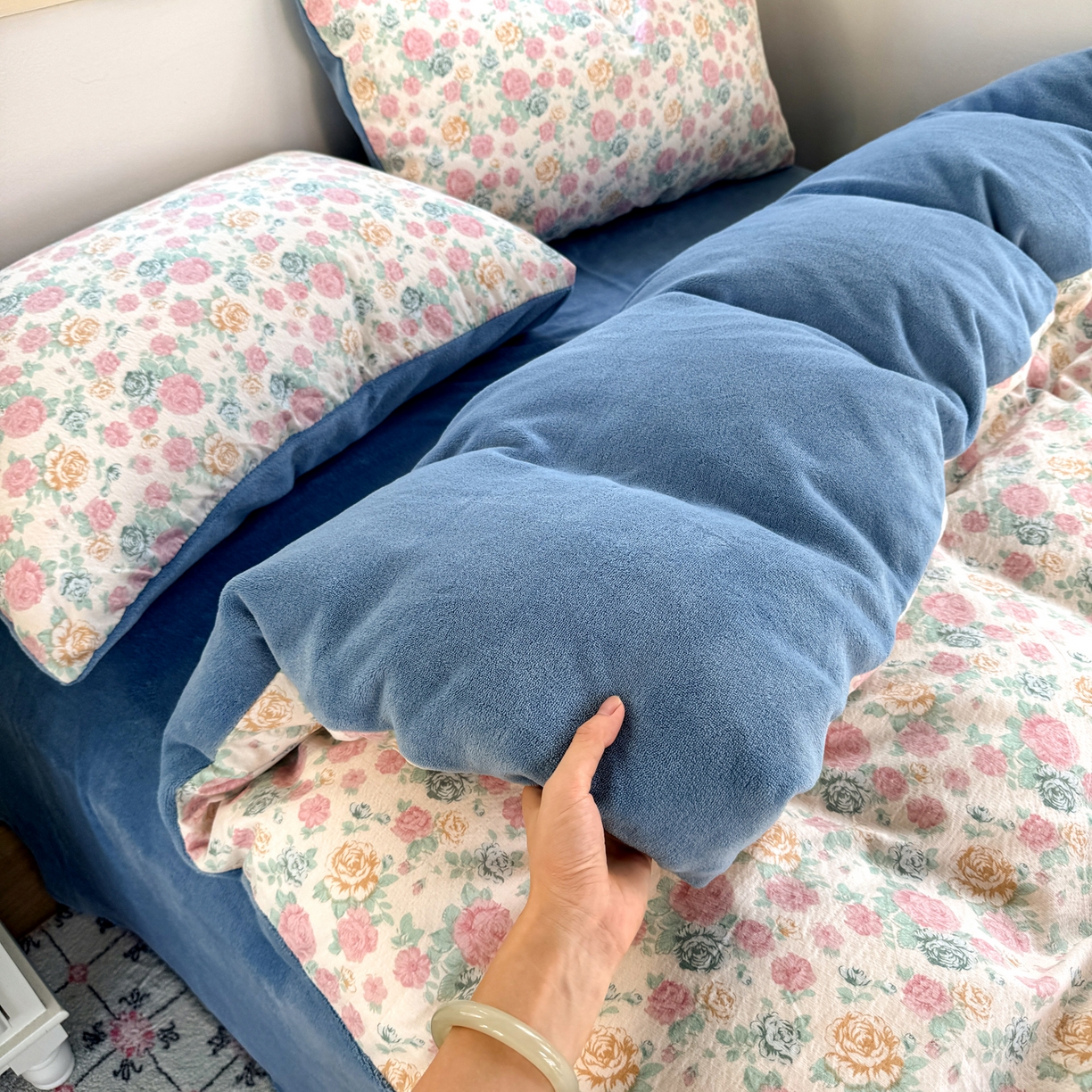 91家纺网 家纺一手货源 找家纺 多品家纺 2025新款云感双层纱高克重牛奶绒单被套 十里春风