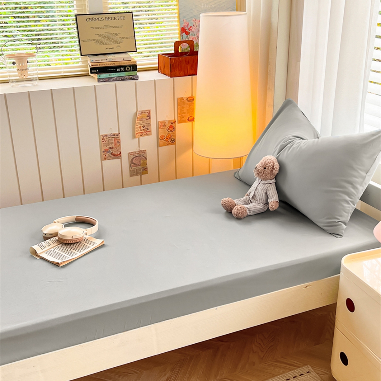 91家纺网 家纺一手货源 找家纺 （总）曼璐家纺 2025新款105克加厚水洗棉纯色格子无印风学生床笠外贸直播爆款