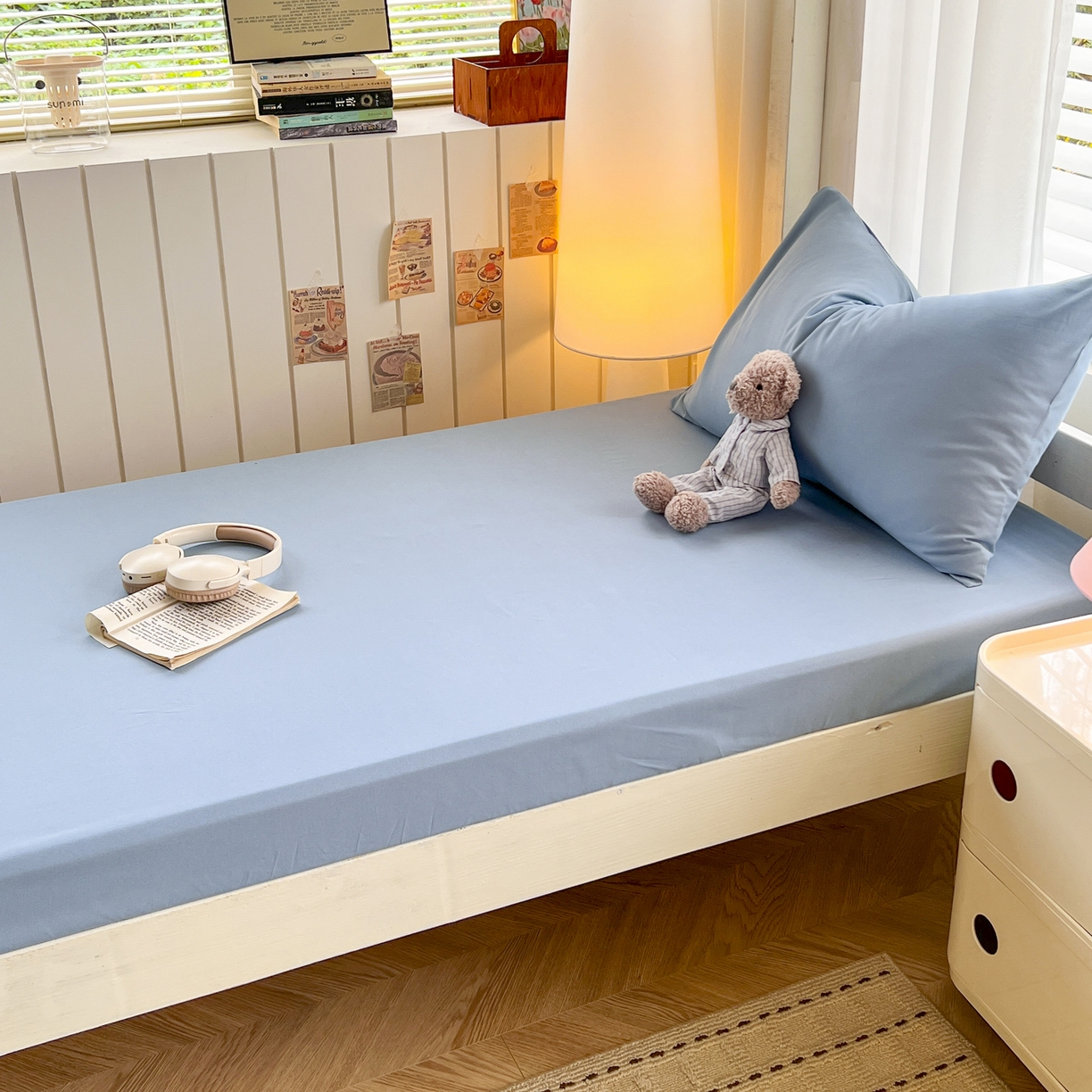 91家纺网 家纺一手货源 找家纺 （总）曼璐家纺 2025新款105克加厚水洗棉纯色格子无印风学生床笠外贸直播爆款