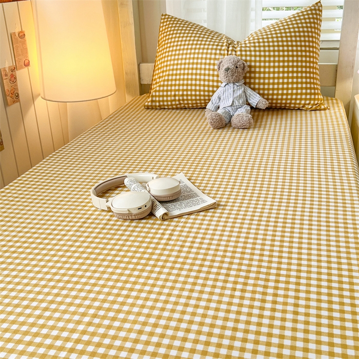 91家纺网 家纺一手货源 找家纺 曼璐家纺 2025新款105克加厚水洗棉纯色格子无印风学生床笠外贸直播爆款 黄小格