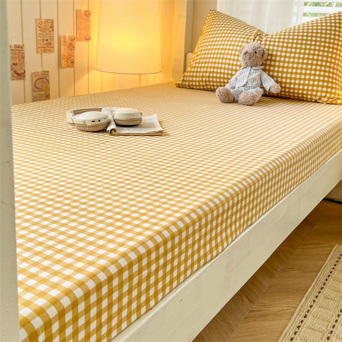 91家纺网 家纺一手货源 找家纺 曼璐家纺 2025新款105克加厚水洗棉纯色格子无印风学生床笠外贸直播爆款 黄小格