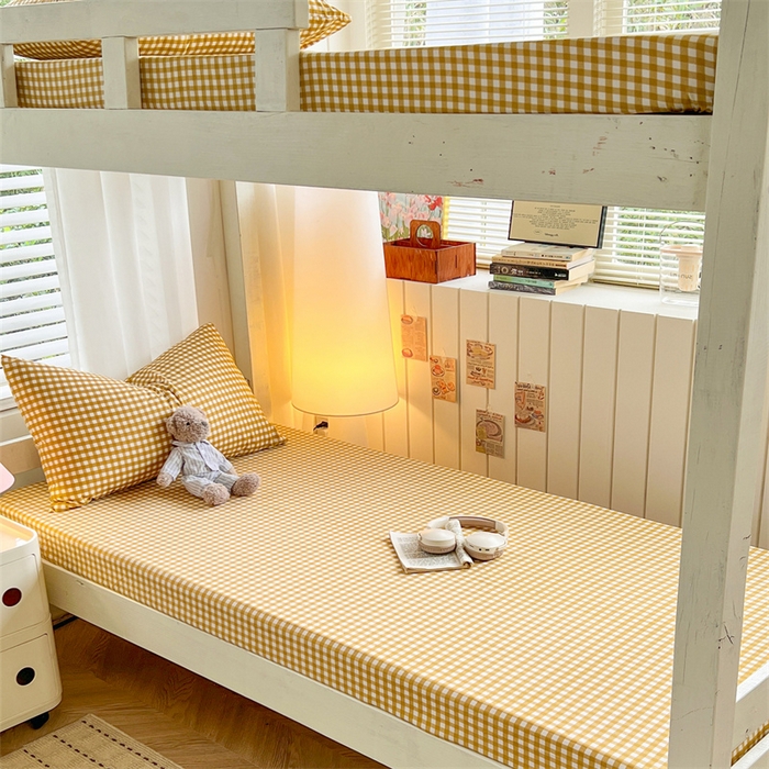 91家纺网 家纺一手货源 找家纺 曼璐家纺 2025新款105克加厚水洗棉纯色格子无印风学生床笠外贸直播爆款 黄小格