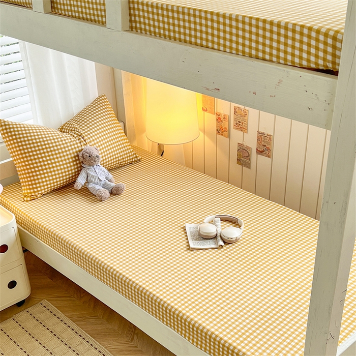 91家纺网 家纺一手货源 找家纺 曼璐家纺 2025新款105克加厚水洗棉纯色格子无印风学生床笠外贸直播爆款 黄小格