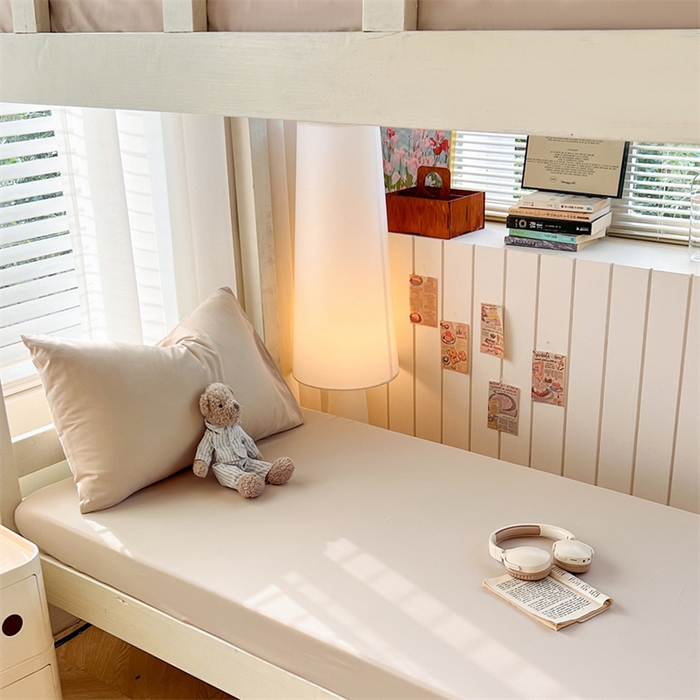 91家纺网 家纺一手货源 找家纺 曼璐家纺 2025新款105克加厚水洗棉纯色格子无印风学生床笠外贸直播爆款 卡其