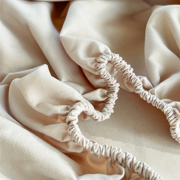 91家纺网 家纺一手货源 找家纺 曼璐家纺 2025新款105克加厚水洗棉纯色格子无印风学生床笠外贸直播爆款 卡其