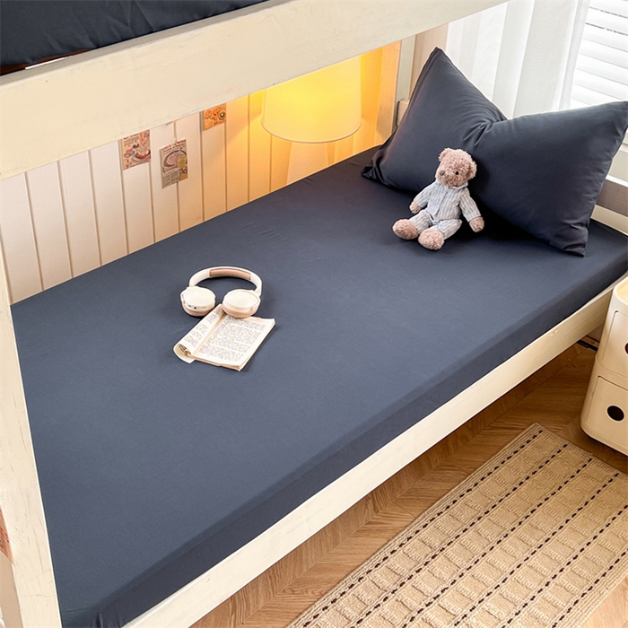 91家纺网 家纺一手货源 找家纺 曼璐家纺 2025新款105克加厚水洗棉纯色格子无印风学生床笠外贸直播爆款 洛克兰