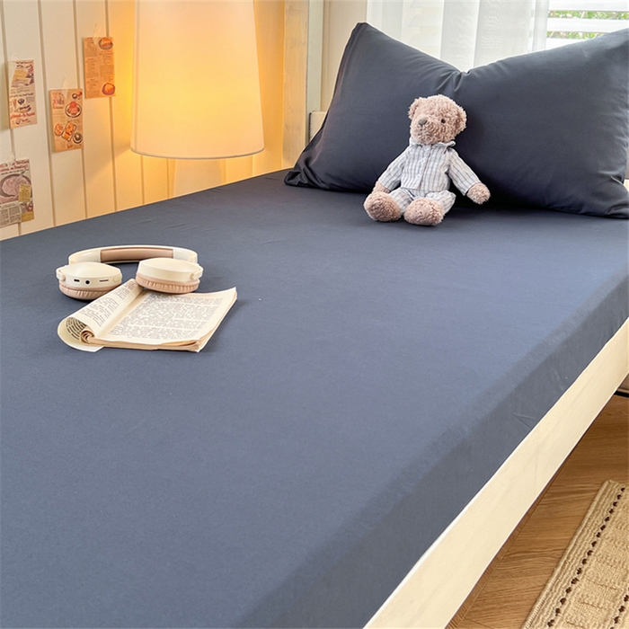 91家纺网 家纺一手货源 找家纺 曼璐家纺 2025新款105克加厚水洗棉纯色格子无印风学生床笠外贸直播爆款 洛克兰