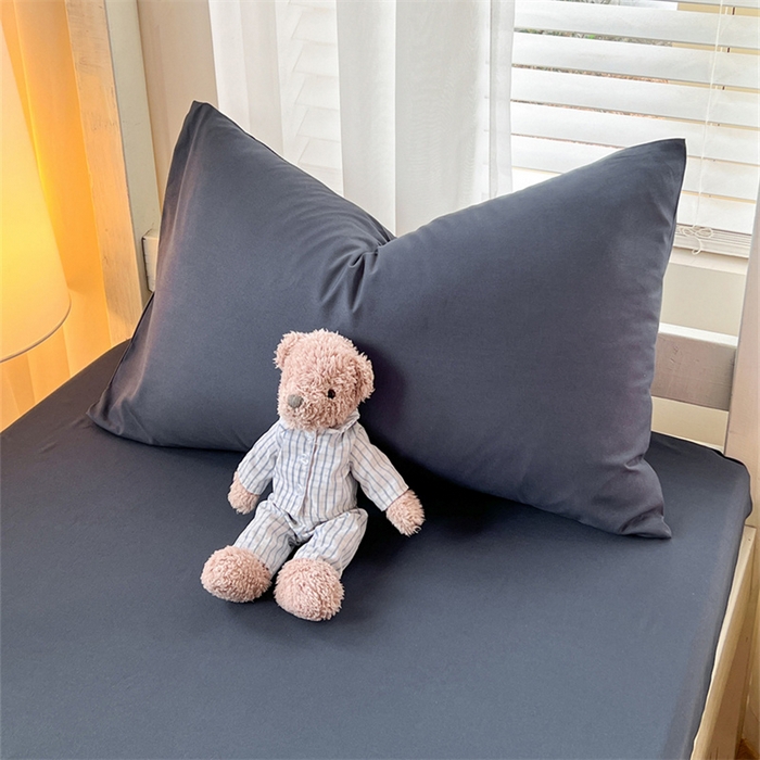 91家纺网 家纺一手货源 找家纺 曼璐家纺 2025新款105克加厚水洗棉纯色格子无印风学生床笠外贸直播爆款 洛克兰