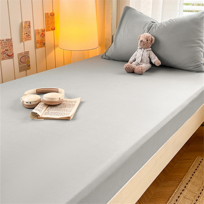 91家纺网 家纺一手货源 找家纺 曼璐家纺 2025新款105克加厚水洗棉纯色格子无印风学生床笠外贸直播爆款 浅灰