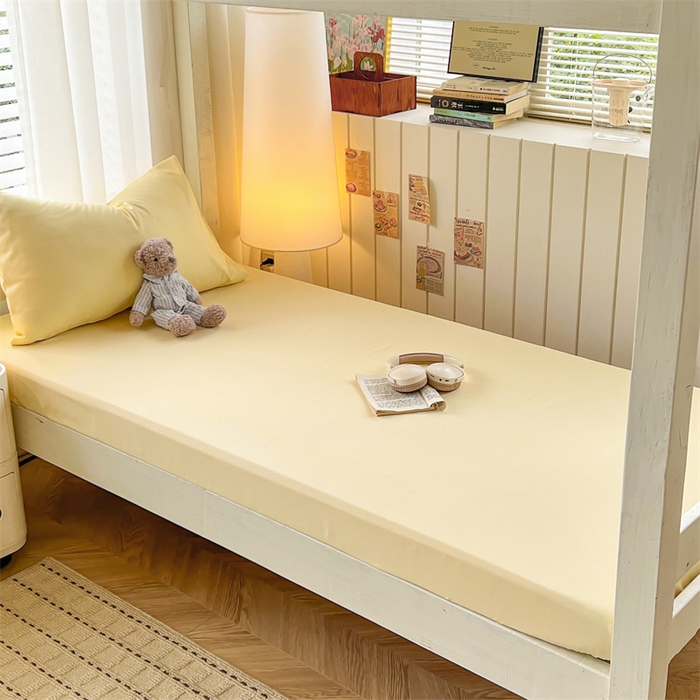 91家纺网 家纺一手货源 找家纺 曼璐家纺 2025新款105克加厚水洗棉纯色格子无印风学生床笠外贸直播爆款 芝士黄