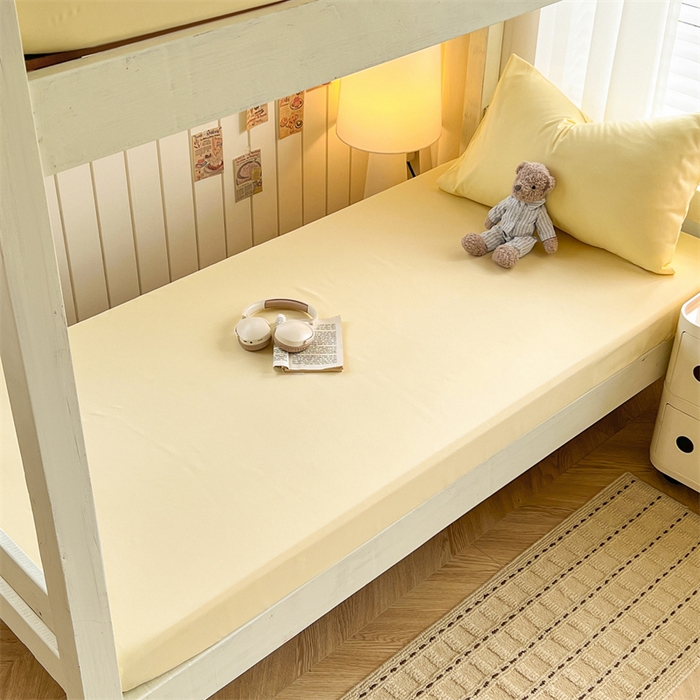 91家纺网 家纺一手货源 找家纺 曼璐家纺 2025新款105克加厚水洗棉纯色格子无印风学生床笠外贸直播爆款 芝士黄