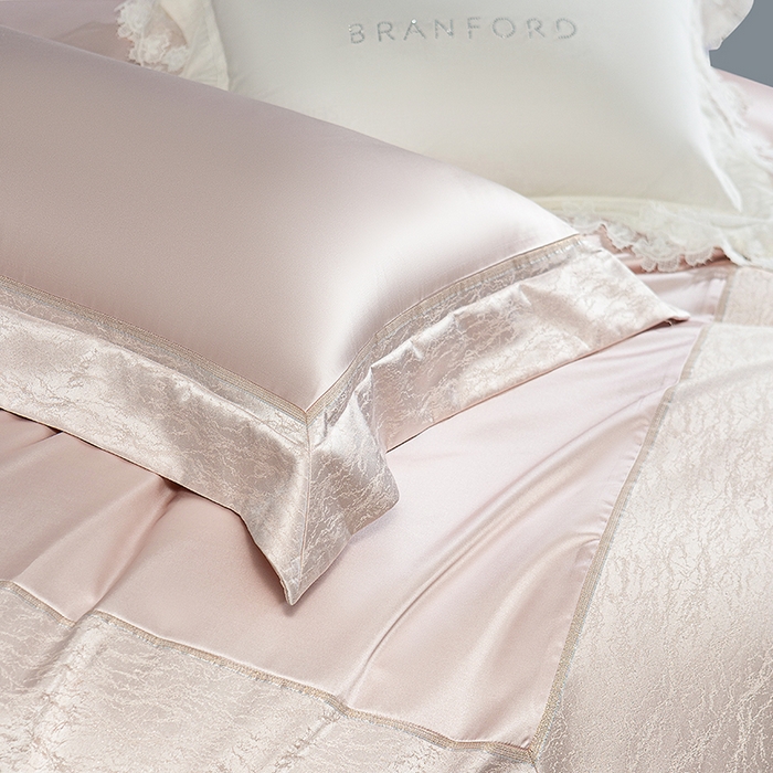 91家纺网 家纺一手货源 找家纺 诗黛尔 2025秋冬新款高精密提花长绒棉纯棉四件套-星光沐影 星光沐影-高雅粉