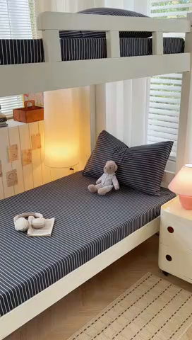 91家纺网 家纺一手货源 找家纺 曼璐家纺 2025新款105克加厚水洗棉纯色格子无印风学生床笠外贸直播爆款 黑白条