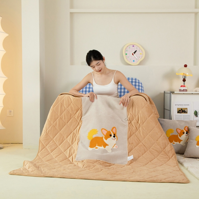 91家纺网 家纺一手货源 找家纺 （总）新奇异 2025新款卡通毛巾绣抱枕被-冬季加厚水晶绒款可爱狗+萝卜兔系列