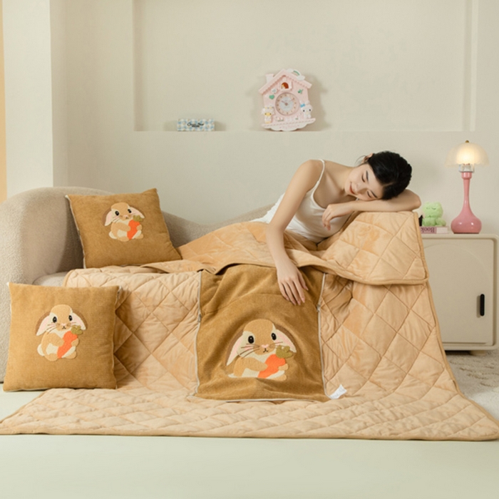 91家纺网 家纺一手货源 找家纺 新奇异 2025新款卡通毛巾绣抱枕被-冬季加厚水晶绒款可爱狗+萝卜兔系列 萝卜兔-黄色加绒加厚