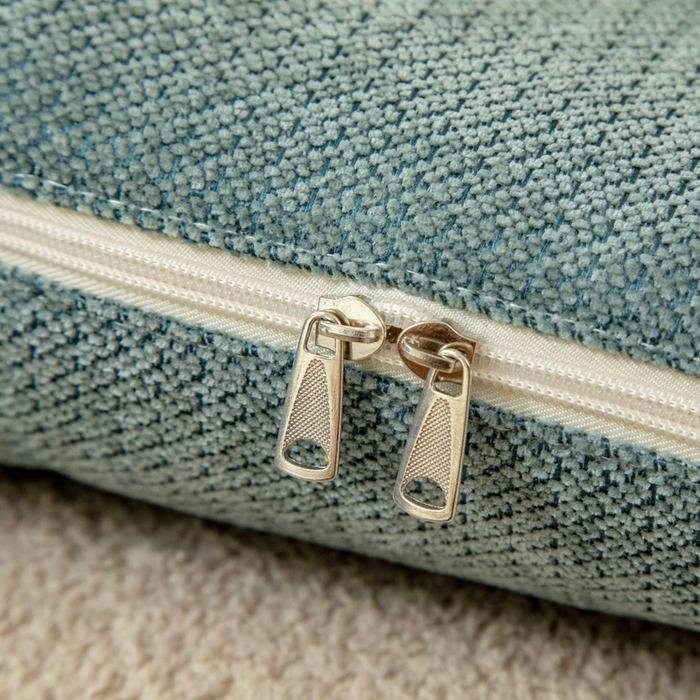 91家纺网 家纺一手货源 找家纺 新奇异 2025新款卡通毛巾绣抱枕被-冬季加厚水晶绒款可爱狗+萝卜兔系列 可爱狗-蓝色加绒加厚