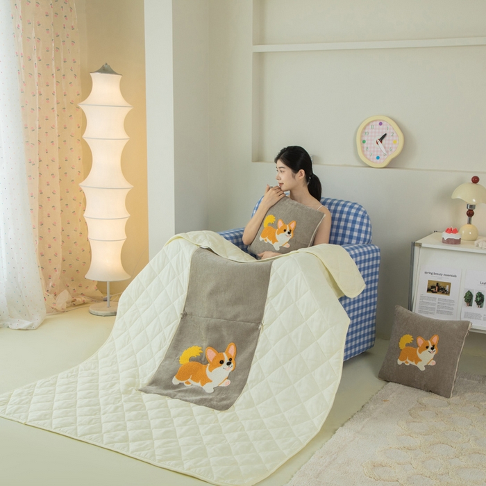 新奇异 2025新款卡通毛巾绣抱枕被-四季通用磨毛款可爱狗+萝卜兔系列 可爱狗-浅灰四季款