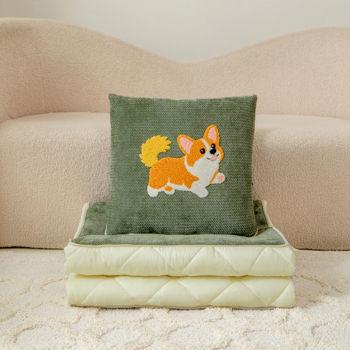 91家纺网 家纺一手货源 找家纺 新奇异 2025新款卡通毛巾绣抱枕被-四季通用磨毛款可爱狗+萝卜兔系列 可爱狗-绿色四季款