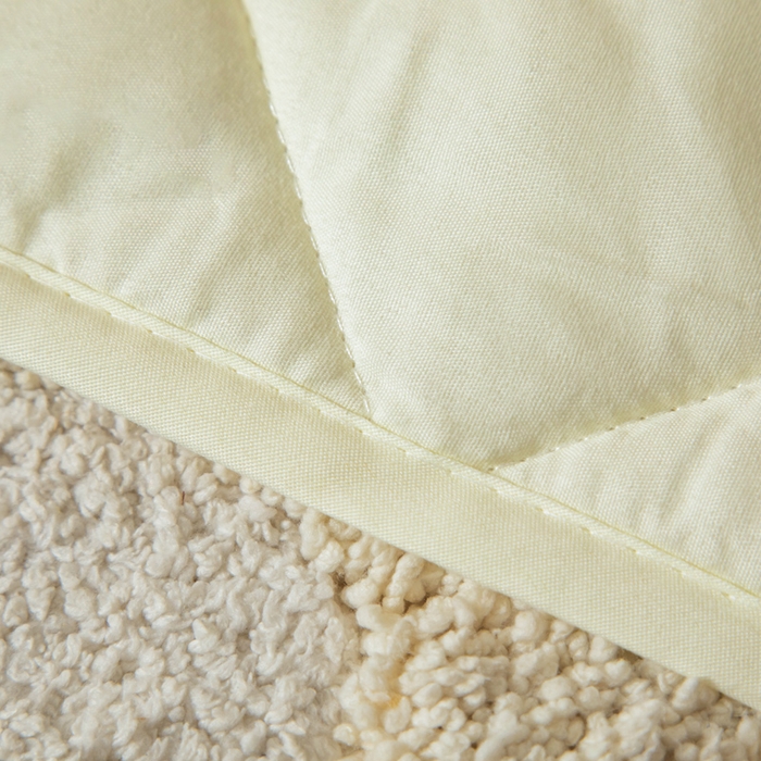 91家纺网 家纺一手货源 找家纺 新奇异 2025新款卡通毛巾绣抱枕被-四季通用磨毛款可爱狗+萝卜兔系列 萝卜兔-蓝色四季款