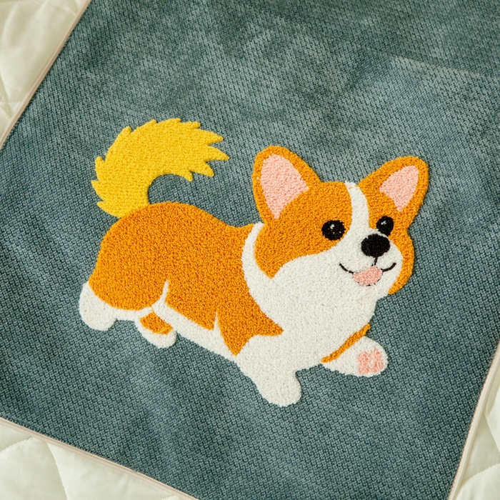 91家纺网 家纺一手货源 找家纺 新奇异 2025新款卡通毛巾绣抱枕被-四季通用磨毛款可爱狗+萝卜兔系列 可爱狗-蓝色四季款