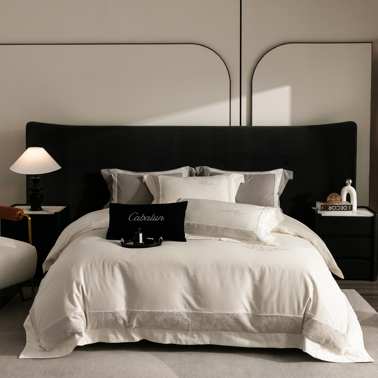 91家纺网 家纺一手货源 找家纺 卡巴伦家纺 2024新款高克重牛奶绒印加绣四件套-蒙可 蒙可-爱意浓