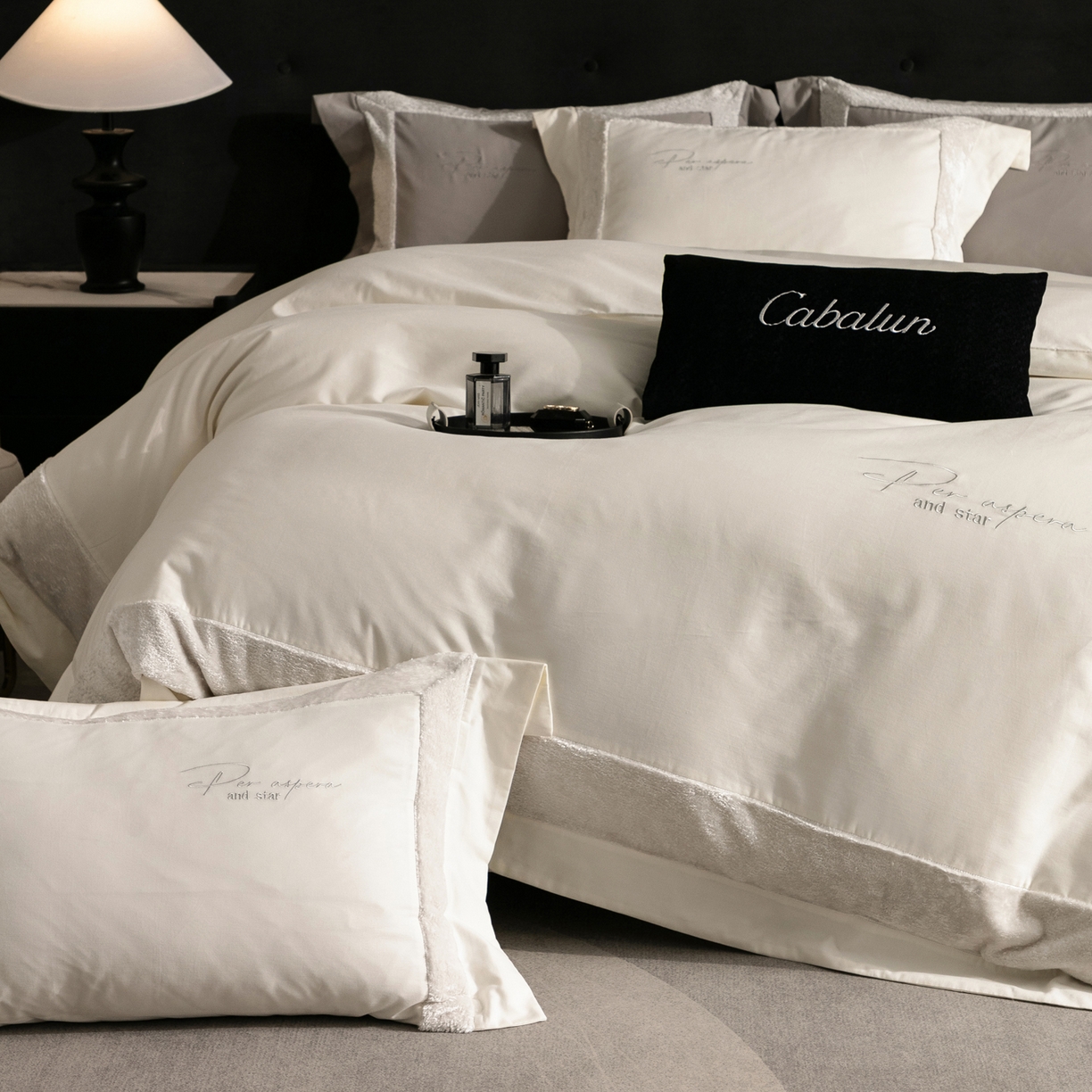 91家纺网 家纺一手货源 找家纺 （总）卡巴伦家纺 2025新款全棉超细旦磨毛刺绣拼接四件套-旷野（会员：-20元 控价：358元）