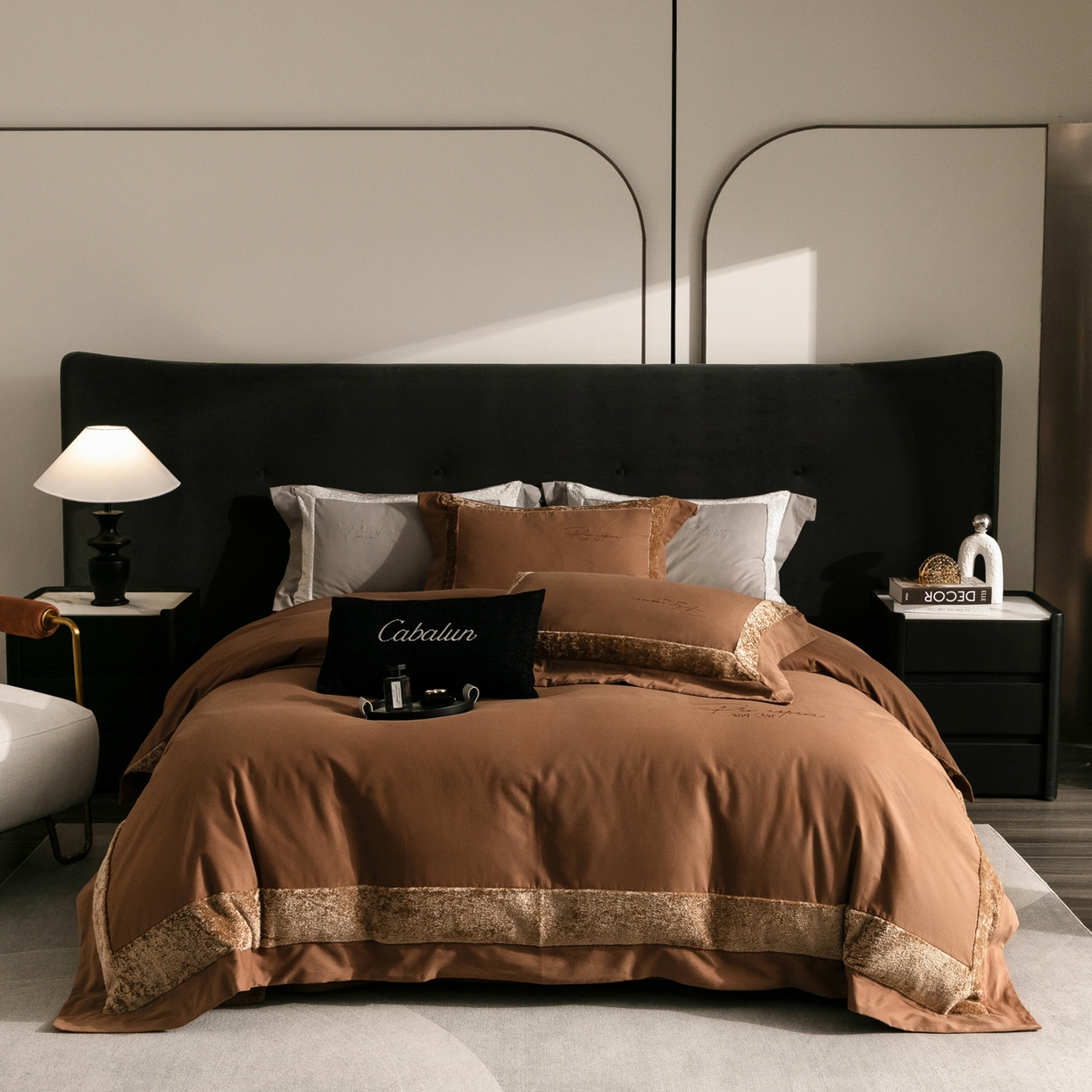 91家纺网 家纺一手货源 找家纺 （总）卡巴伦家纺 2025新款全棉超细旦磨毛刺绣拼接四件套-旷野（会员：-20元 控价：358元）