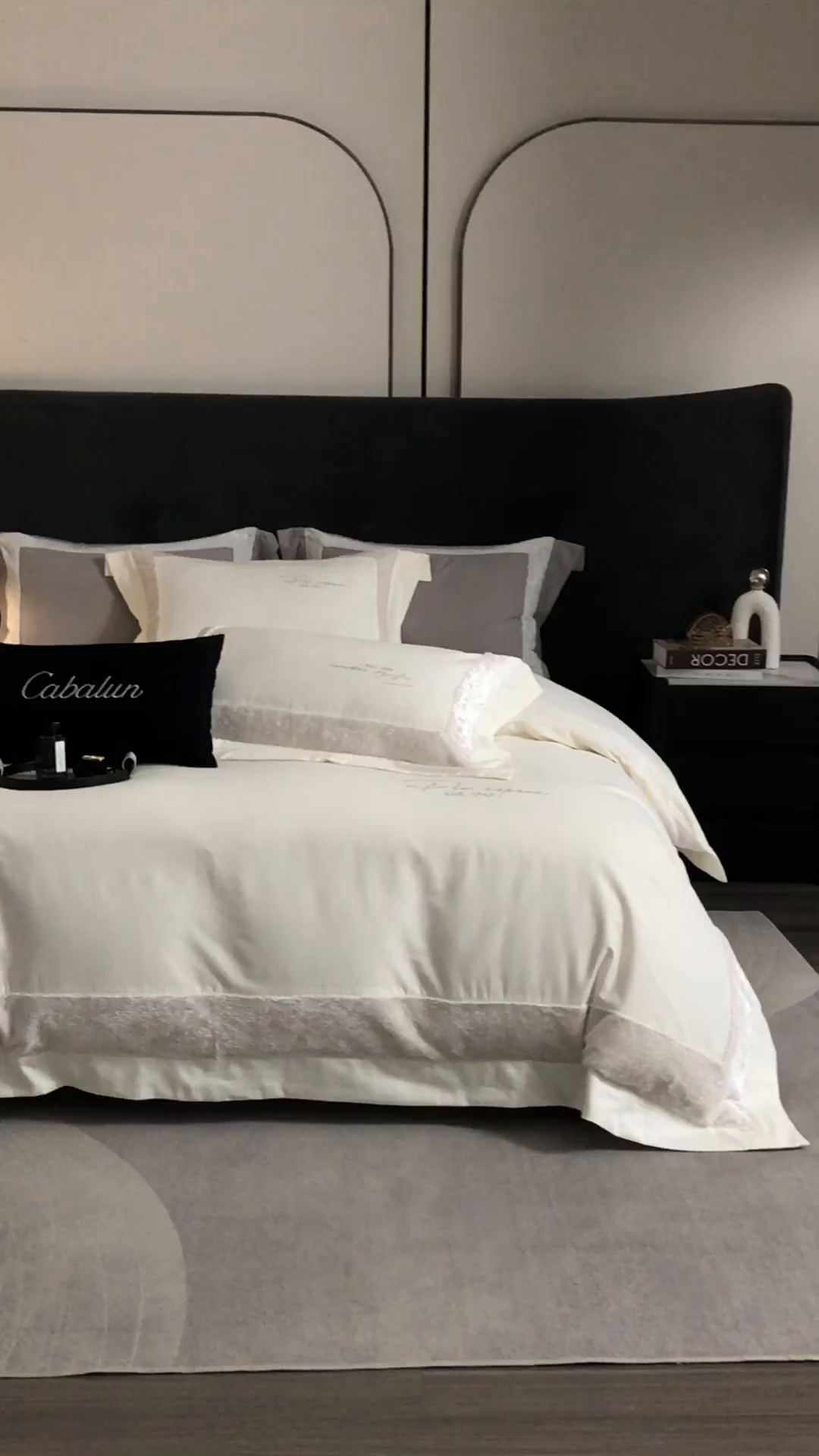 91家纺网 家纺一手货源 找家纺 （总）卡巴伦家纺 2025新款全棉超细旦磨毛刺绣拼接四件套-旷野（会员：-20元 控价：358元）