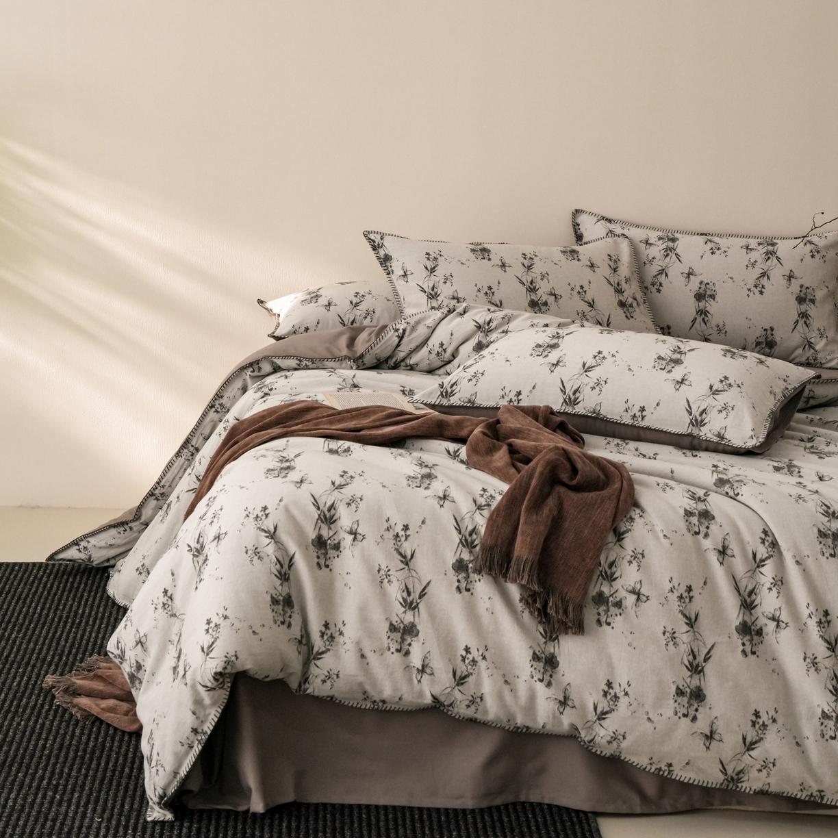 91家纺网 家纺一手货源 找家纺 （总）卡巴伦家纺 2025新款棉麻色织一字针提花四件套（会员：-20元 控价：298元）