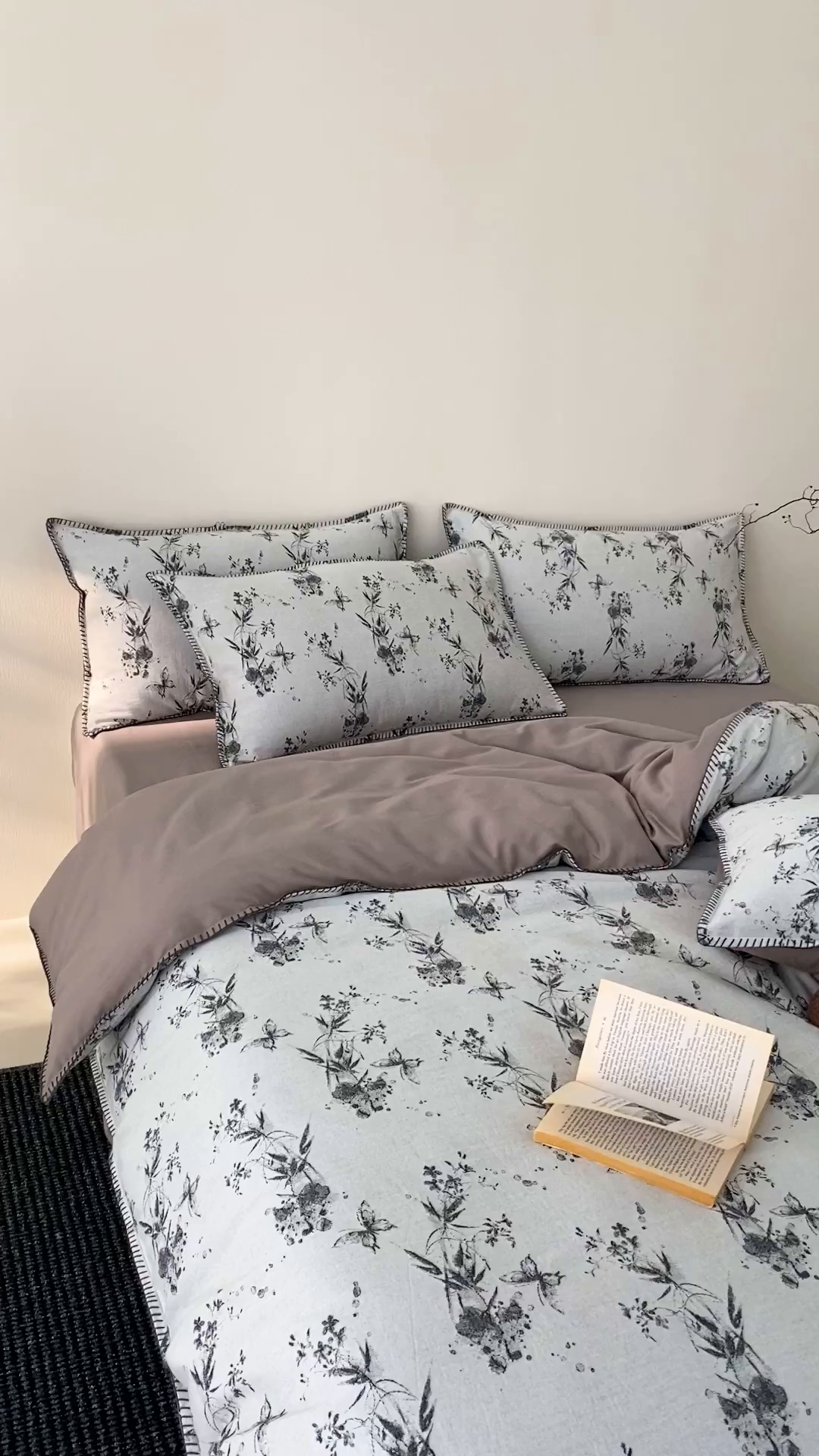 91家纺网 家纺一手货源 找家纺 （总）卡巴伦家纺 2025新款棉麻色织一字针提花四件套（会员：-20元 控价：298元）