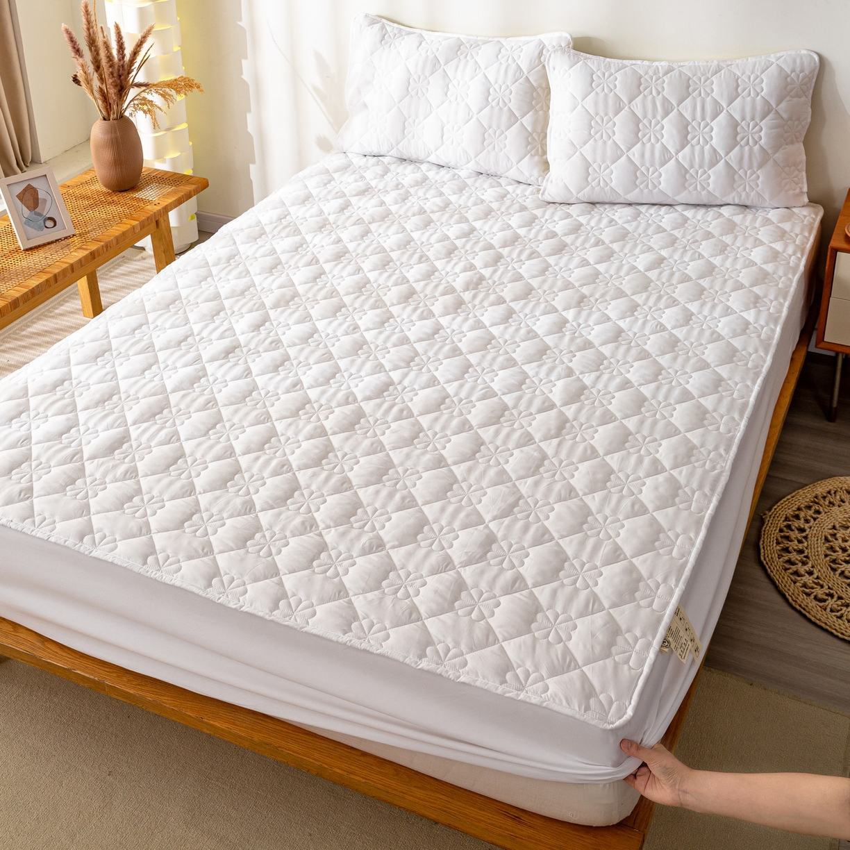 91家纺网 家纺一手货源 找家纺 （总）恬澳家纺 2025新款简约亲肤夹棉床笠-四叶草